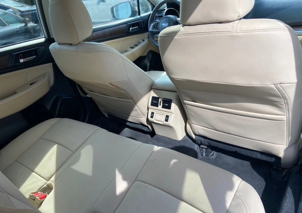 Subaru Outback cena 24000 przebieg: 111000, rok produkcji 2018 z Kłobuck małe 191